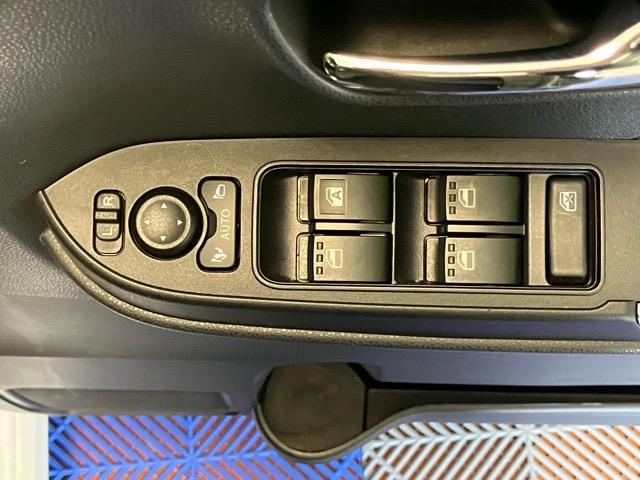 タントカスタムＸ両側電動スライドドア・プッシュボタンスタート・ステアリングスイッチ・オートエアコン・キーフリーシステム・シートヒーター・全周囲カメラ対応・アルミホイール・パワーウィンドウ（佐賀県）の中古車