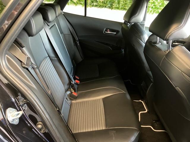 カローラツーリングハイブリッド ダブルバイビーETC・ドラレコ・バックモニター・プッシュボタンスタート・ステアリングスイッチ・オートエアコン・キーフリー・アルミホイール・パワーウィンドウ(佐賀県)の中古車