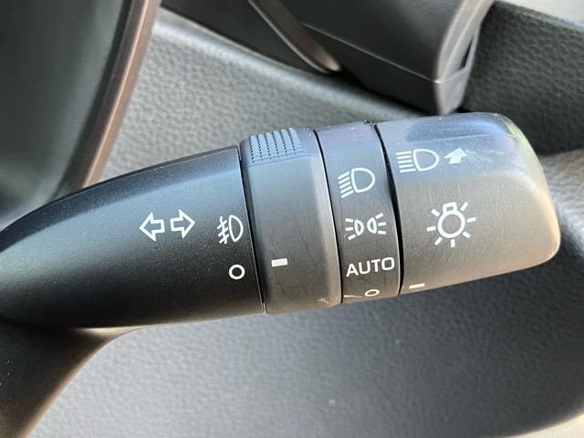 カローラツーリングハイブリッド ダブルバイビーETC・ドラレコ・バックモニター・プッシュボタンスタート・ステアリングスイッチ・オートエアコン・キーフリー・アルミホイール・パワーウィンドウ(佐賀県)の中古車