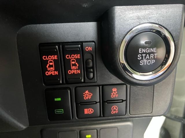 トールカスタムＧ　リミテッドII　ＳＡIII両側電動スライドドア・ドラレコ・パノラマモニター・コーナーセンサー・プッシュボタンスタート・ステアリングスイッチ・オートエアコン・キーフリー・ウォークスルー・パワーウィンドウ（佐賀県）の中古車