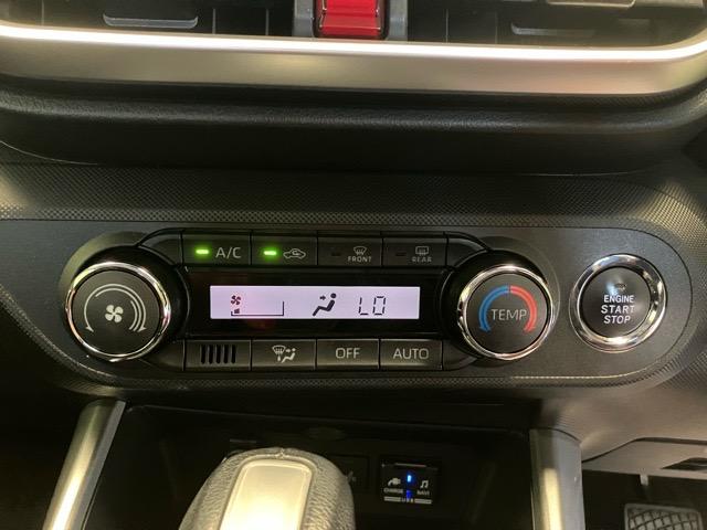 ロッキープレミアムETC・ドラレコ・パノラマモニター・プッシュボタンスタート・ステアリングスイッチ・オートエアコン・キーフリー・コーナーセンサー・アルミホイール・シートヒーター・パワーウィンドウ(佐賀県)の中古車