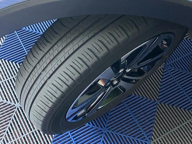 ロッキープレミアムETC・ドラレコ・パノラマモニター・プッシュボタンスタート・ステアリングスイッチ・オートエアコン・キーフリー・コーナーセンサー・アルミホイール・シートヒーター・パワーウィンドウ(佐賀県)の中古車