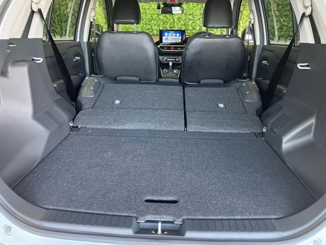 ロッキープレミアムETC・ドラレコ・パノラマモニター・プッシュボタンスタート・ステアリングスイッチ・オートエアコン・キーフリー・コーナーセンサー・アルミホイール・シートヒーター・パワーウィンドウ(佐賀県)の中古車