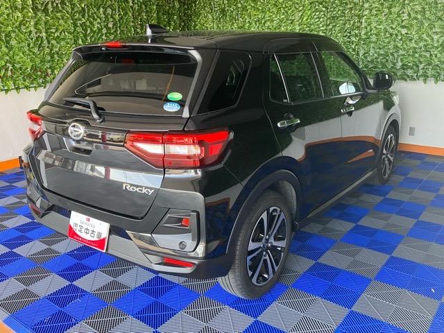 ロッキーＧアウトレット車・外装現状・ドラレコ・パノラマモニター・プッシュボタンスタート・ステアリングスイッチ・オートエアコン・キーフリー・シートヒーター・アルミホイール・パワーウィンドウ（佐賀県）の中古車