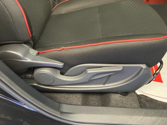 ロッキーＧアウトレット車・外装現状・ドラレコ・パノラマモニター・プッシュボタンスタート・ステアリングスイッチ・オートエアコン・キーフリー・シートヒーター・アルミホイール・パワーウィンドウ（佐賀県）の中古車