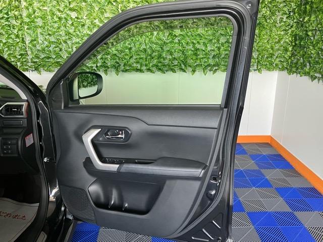 ロッキーＧアウトレット車・外装現状・ドラレコ・パノラマモニター・プッシュボタンスタート・ステアリングスイッチ・オートエアコン・キーフリー・シートヒーター・アルミホイール・パワーウィンドウ（佐賀県）の中古車