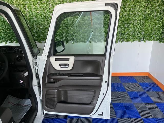 N−BOXG両側スライドドア・ETC・バックモニター・プッシュボタンスタート・ステアリングスイッチ・オートエアコン・キーフリー・コーナーセンサー・パワーウィンドウ(佐賀県)の中古車