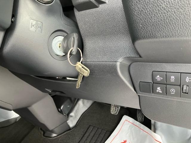 ハイゼットカーゴＤＸ２ＷＤ・ＣＶＴ車・衝突回避・ＡＭ／ＦＭラジオ・両側スライドドア・エコアイドル・コーナーセンサー・エアコン（佐賀県）の中古車