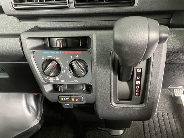 ハイゼットカーゴＤＸ２ＷＤ・ＣＶＴ車・衝突回避・ＡＭ／ＦＭラジオ・両側スライドドア・エコアイドル・コーナーセンサー・エアコン（佐賀県）の中古車