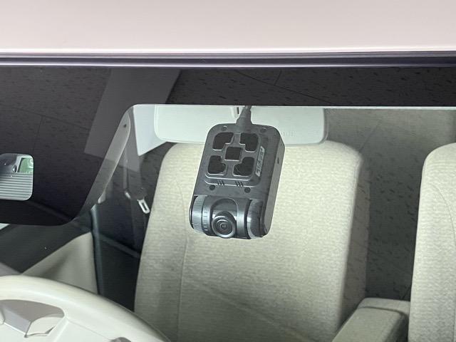 ムーヴキャンバスＸリミテッド　ＳＡII両側電動スライドドア・ドラレコ・パノラマモニター・プッシュボタンスタート・ステアリングスイッチ・オートエアコン・キーフリー・ベンチシート・パワーウィンドウ（佐賀県）の中古車