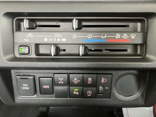 ハイゼットトラックスタンダード　農用スペシャル４ＷＤ・ＭＴ車・衝突回避・作業灯・ＡＭ／ＦＭラジオ・コーナーセンサー・エコアイドル・エアコン（佐賀県）の中古車