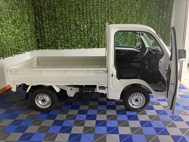 ハイゼットトラックスタンダード　農用スペシャル４ＷＤ・ＭＴ車・衝突回避・作業灯・ＡＭ／ＦＭラジオ・コーナーセンサー・エコアイドル・エアコン（佐賀県）の中古車