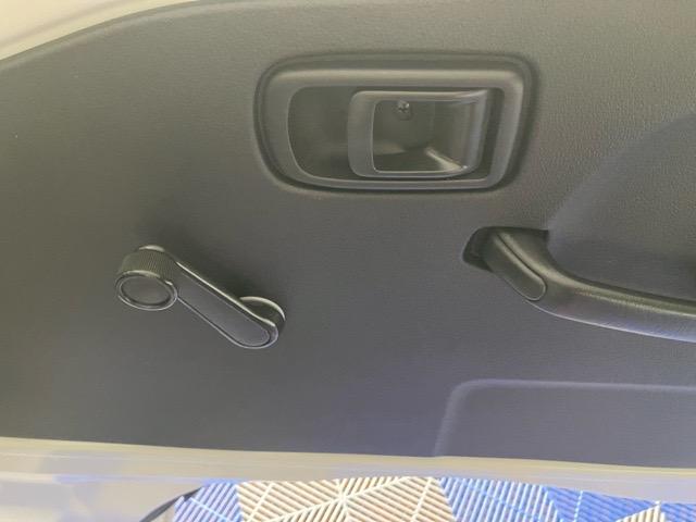 ハイゼットトラックスタンダード　農用スペシャル４ＷＤ・ＭＴ車・衝突回避・作業灯・ＡＭ／ＦＭラジオ・コーナーセンサー・エコアイドル・エアコン（佐賀県）の中古車