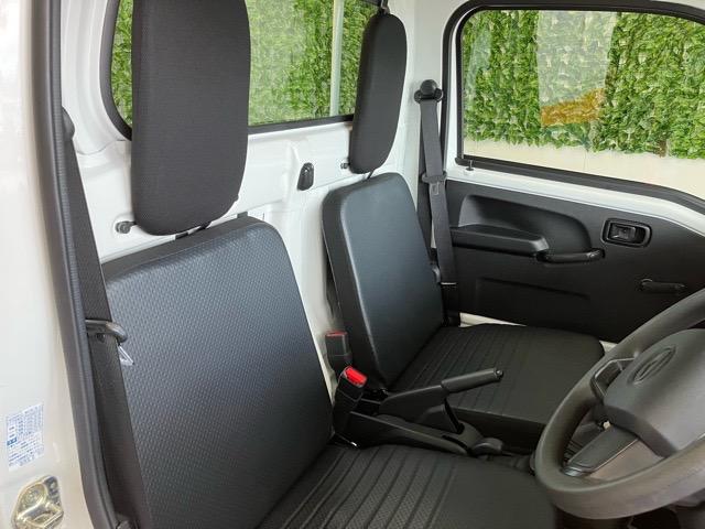 ハイゼットトラックスタンダード　農用スペシャル４ＷＤ・ＭＴ車・衝突回避・作業灯・ＡＭ／ＦＭラジオ・コーナーセンサー・エコアイドル・エアコン（佐賀県）の中古車