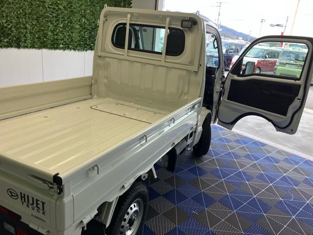 ハイゼットトラックスタンダード　農用スペシャル４ＷＤ・ＭＴ車・衝突回避・作業灯・ＡＭ／ＦＭラジオ・コーナーセンサー・エコアイドル・エアコン（佐賀県）の中古車