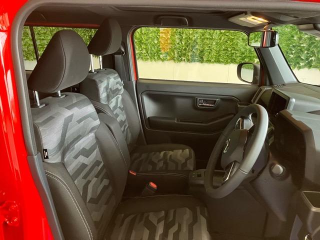 タフトＧ　クロムベンチャーコーナーセンサー・プッシュボタンスタート・ステアリングスイッチ・オートエアコン・キーフリーシステム・アルミホイール・シートヒーター・パワーウィンドウ（佐賀県）の中古車