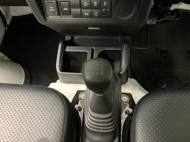 ハイゼットトラックスタンダード４ＷＤ・ＭＴ車・衝突回避・ＡＭ／ＦＭラジオ・コーナーセンサー・エコアイドル・エアコン（佐賀県）の中古車