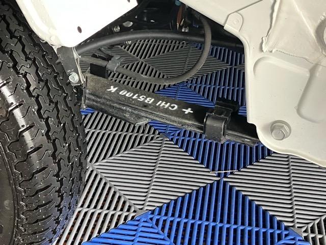 ハイゼットトラックスタンダード４ＷＤ・ＭＴ車・衝突回避・ＡＭ／ＦＭラジオ・コーナーセンサー・エコアイドル・エアコン（佐賀県）の中古車