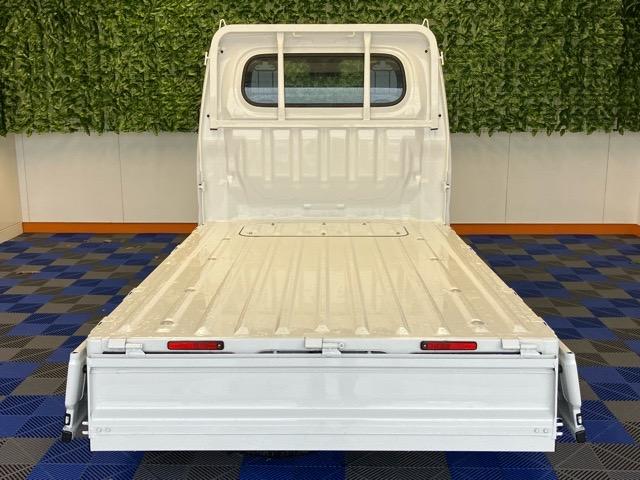 ハイゼットトラックスタンダード４ＷＤ・ＭＴ車・衝突回避・ＡＭ／ＦＭラジオ・コーナーセンサー・エコアイドル・エアコン（佐賀県）の中古車