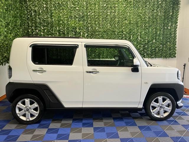 タフトGターボ クロムベンチャードラレコ・ETC・パノラマモニター・コーナーセンサー・プッシュボタンスタート・ステアリングスイッチ・オートエアコン・キーフリー・アルミホイール・シートヒーター・パワーウィンドウ(佐賀県)の中古車