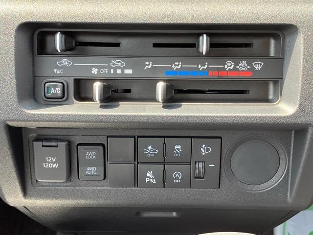 ハイゼットトラックスタンダード4WD・CVT車・衝突回避・AM/FMラジオ・コーナーセンサー・エコアイドル・エアコン(佐賀県)の中古車