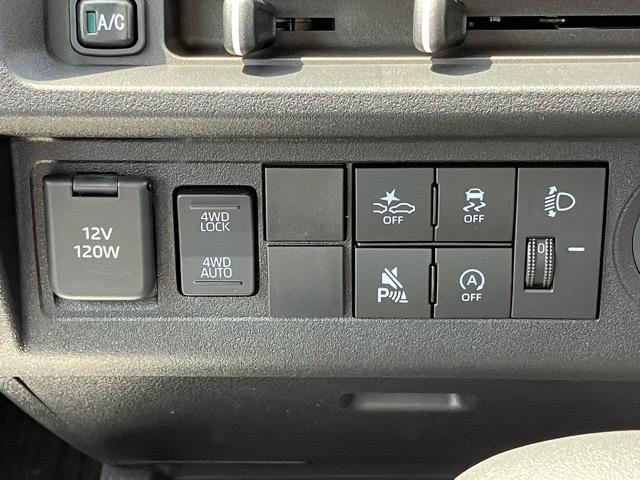 ハイゼットトラックスタンダード4WD・CVT車・衝突回避・AM/FMラジオ・コーナーセンサー・エコアイドル・エアコン(佐賀県)の中古車