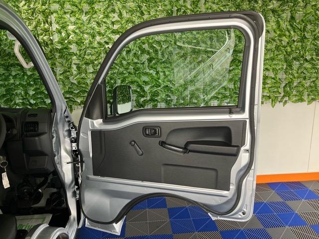 ハイゼットトラックスタンダード4WD・CVT車・衝突回避・AM/FMラジオ・コーナーセンサー・エコアイドル・エアコン(佐賀県)の中古車