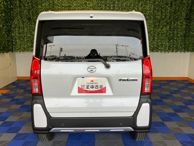 タントファンクロス両側電動スライドドア・コーナーセンサー・プッシュボタンスタート・ステアリングスイッチ・オートエアコン・キーフリー・ベンチシート・シートヒーター・アルミホイール・全周囲カメラ対応・パワーウィンドウ（佐賀県）の中古車