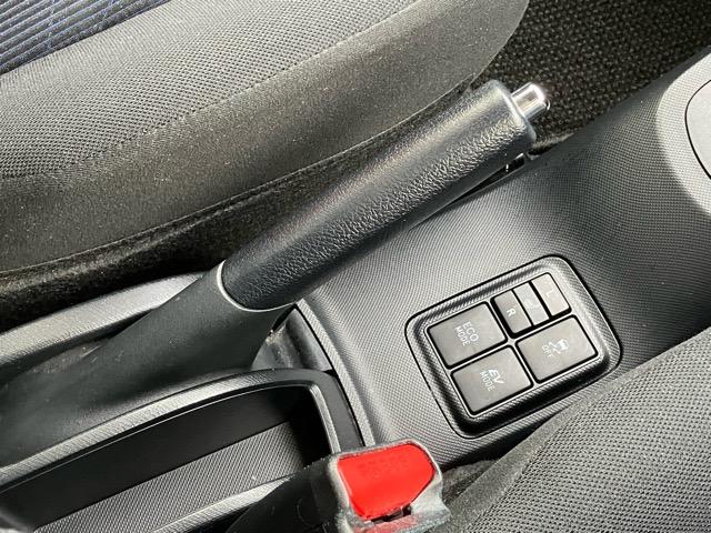 アクアＳ外装ワケあり車・バックモニター・プッシュボタンスタート・ステアリングスイッチ・オートエアコン・キーフリー・パワーウィンドウ（佐賀県）の中古車