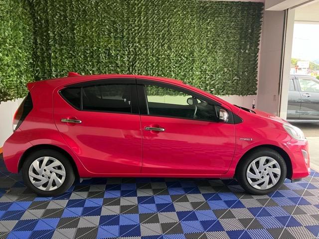 アクアＳ外装ワケあり車・バックモニター・プッシュボタンスタート・ステアリングスイッチ・オートエアコン・キーフリー・パワーウィンドウ（佐賀県）の中古車