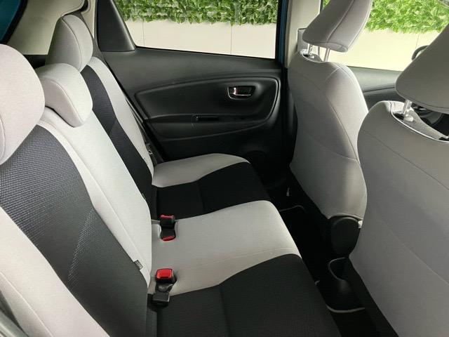 ヴィッツ１．３Ｆ　スマートスタイルＥＴＣ・バックモニター・ステアリングスイッチ・プッシュボタンスタート・エアコン・キーフリー・パワーウィンドウ（佐賀県）の中古車