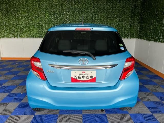 ヴィッツ１．３Ｆ　スマートスタイルＥＴＣ・バックモニター・ステアリングスイッチ・プッシュボタンスタート・エアコン・キーフリー・パワーウィンドウ（佐賀県）の中古車