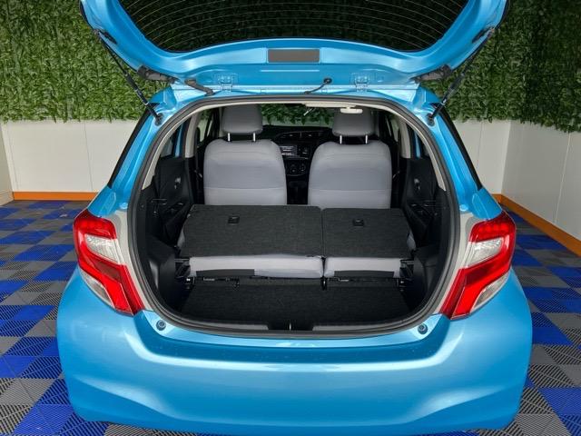 ヴィッツ１．３Ｆ　スマートスタイルＥＴＣ・バックモニター・ステアリングスイッチ・プッシュボタンスタート・エアコン・キーフリー・パワーウィンドウ（佐賀県）の中古車