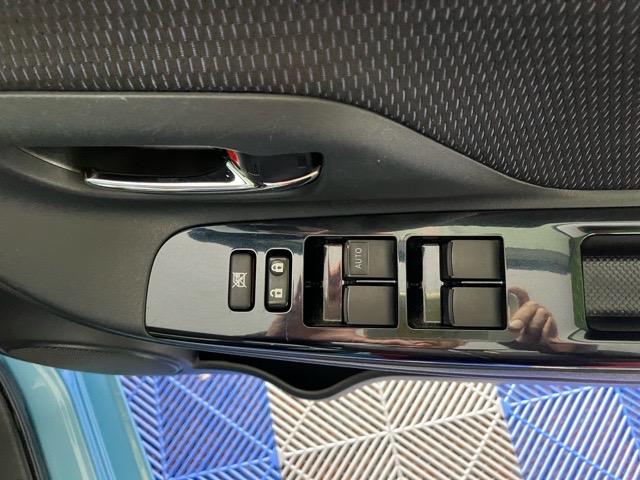 ヴィッツ１．３Ｆ　スマートスタイルＥＴＣ・バックモニター・ステアリングスイッチ・プッシュボタンスタート・エアコン・キーフリー・パワーウィンドウ（佐賀県）の中古車