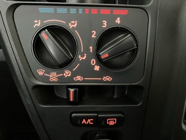 ハイゼットカーゴデラックスＳＡIII外装ワケあり車・２ＷＤ・ＡＴ車・衝突回避・ＣＤオーディオ・両側スライドドア・エコアイドル・オートハイビーム・エアコン（佐賀県）の中古車