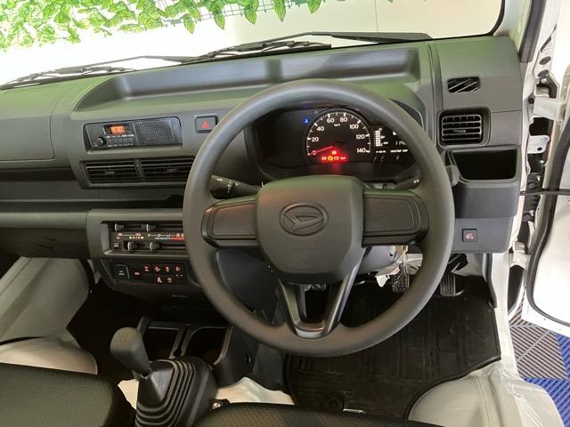 ハイゼットトラックスタンダード 農用スペシャル4WD・MT車・衝突回避・作業灯・AM/FMラジオ・コーナーセンサー・エコアイドル・エアコン(佐賀県)の中古車