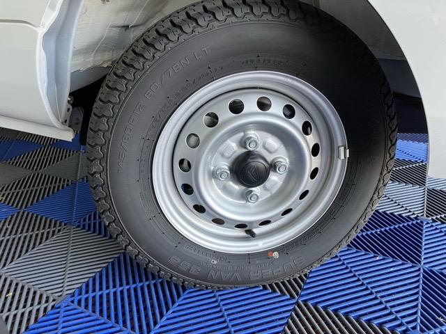 ハイゼットトラックスタンダード 農用スペシャル4WD・MT車・衝突回避・作業灯・AM/FMラジオ・コーナーセンサー・エコアイドル・エアコン(佐賀県)の中古車
