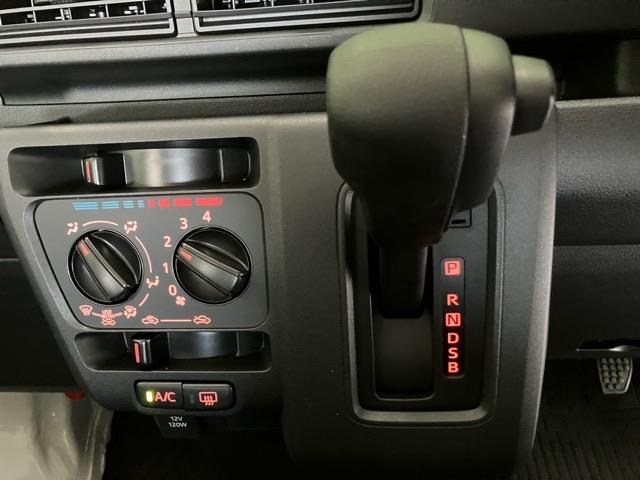 ハイゼットカーゴスペシャル２ＷＤ・ＣＶＴ車・衝突回避・ＡＭ／ＦＭラジオ・両側スライドドア・エコアイドル・コーナーセンサー・エアコン（佐賀県）の中古車