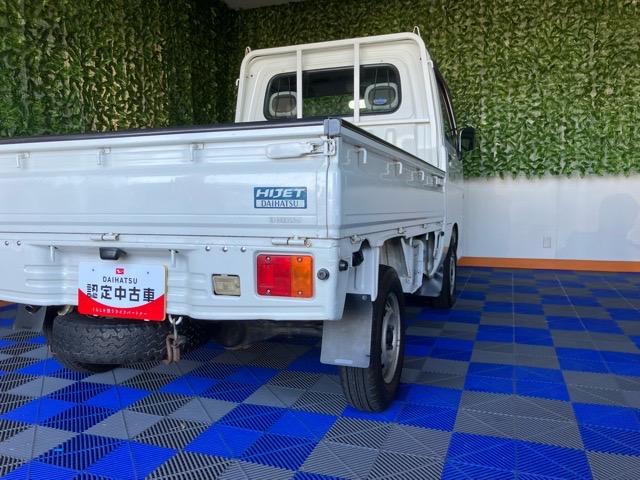 ハイゼットトラックエアコン・パワステ　スペシャルアウトレット車・４ＷＤ・ＭＴ車・ＡＭ／ＦＭラジオ・エアコン（佐賀県）の中古車