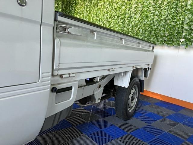 ハイゼットトラックエアコン・パワステ　スペシャルアウトレット車・４ＷＤ・ＭＴ車・ＡＭ／ＦＭラジオ・エアコン（佐賀県）の中古車