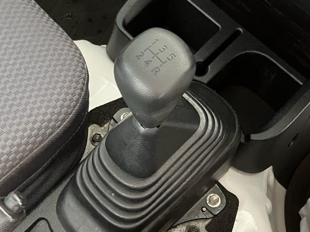 ハイゼットトラックEXTアウトレット車・4WD・MT車・ナビ・作業灯・ハイロー切替・エアコン・キーレスエントリー・パワーウィンドウ(佐賀県)の中古車