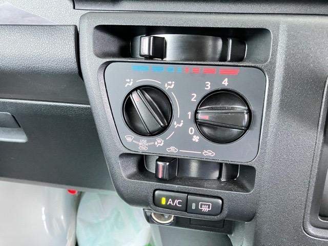 ハイゼットカーゴＤＸ２ＷＤ・ＣＶＴ車・衝突回避・ＡＭ／ＦＭラジオ・両側スライドドア・エコアイドル・コーナーセンサー・エアコン（佐賀県）の中古車
