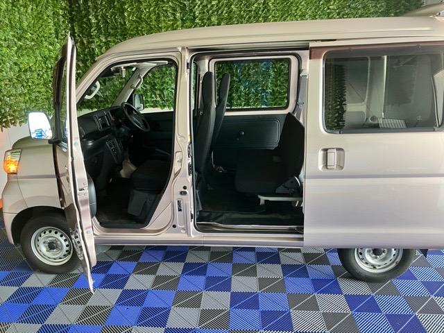 ハイゼットカーゴデラックスSAIII2WD・AT車・衝突回避・AM/FMラジオ・両側スライドドア・エコアイドル・オートハイビーム・エアコン・パワーウィンドウ(佐賀県)の中古車