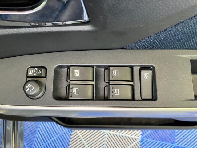 トールカスタムＧ外装ワケあり車・両側電動スライドドア・ＥＴＣ・バックモニター・プッシュボタンスタート・ステアリングスイッチ・オートエアコン・キーフリー・アルミホイール・ウォークスルー・パワーウィンドウ（佐賀県）の中古車