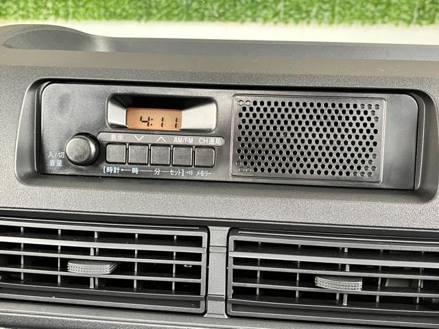 ハイゼットトラックスタンダード４ＷＤ・ＭＴ車・衝突回避・ＡＭ／ＦＭラジオ・コーナーセンサー・エコアイドル・エアコン（佐賀県）の中古車