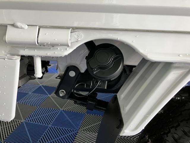 ハイゼットトラックスタンダード４ＷＤ・ＭＴ車・衝突回避・ＡＭ／ＦＭラジオ・コーナーセンサー・エコアイドル・エアコン（佐賀県）の中古車