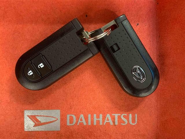 ムーヴカスタム　ＲＳ　ハイパーリミテッドＳＡIIIまごころ保証１年付き　記録簿　取扱説明書　タイヤ新品　ナビ　バックカメラ　４ＷＤ　スマートキー　アルミホイール　ターボ　ワンオーナー　エアバッグ　エアコン　パワーステアリング　パワーウィンドウ　ＡＢＳ（静岡県）の中古車