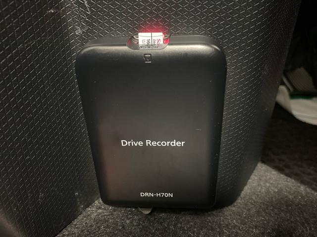 タントカスタムＲＳセレクション　タイヤ新品　４ＷＤ　保証付きナビ　ドラレコ　ＥＴＣ　バックカメラ（静岡県）の中古車