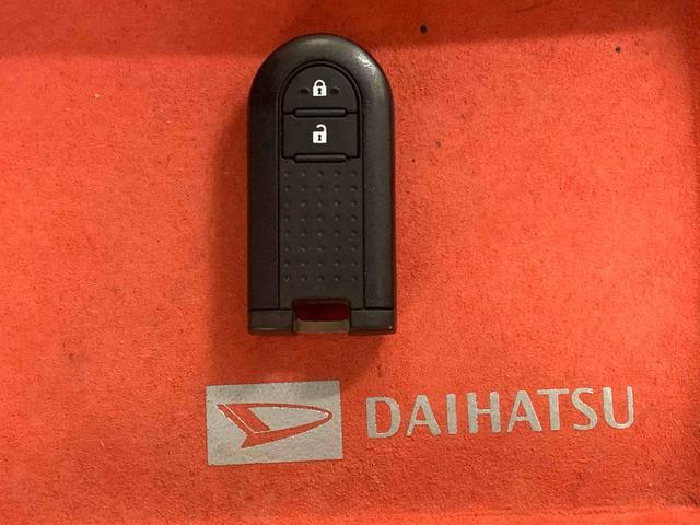 ムーヴＸ　　ナビ　保証付き（静岡県）の中古車