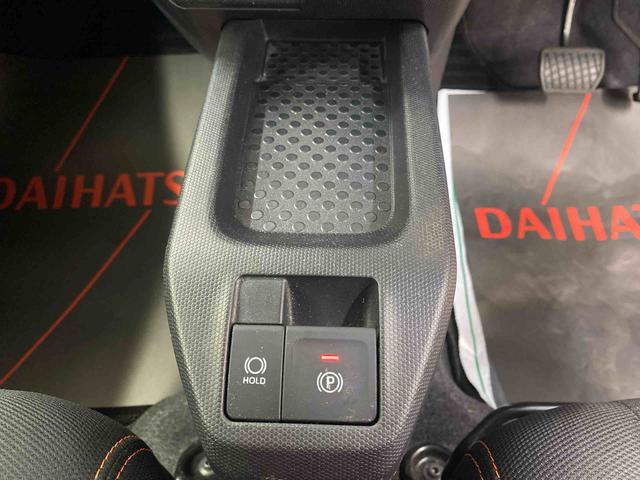 タフトＧターボ　ナビ　４ＷＤ　保証付きまごころ保証１年付き　記録簿　取扱説明書　バックカメラ　タバコ臭　外装難有り　　スマートキー　ＥＴＣ　サンルーフ　アルミホイール　ターボ　ワンオーナー　エアバッグ　エアコン　パワーステアリング（静岡県）の中古車